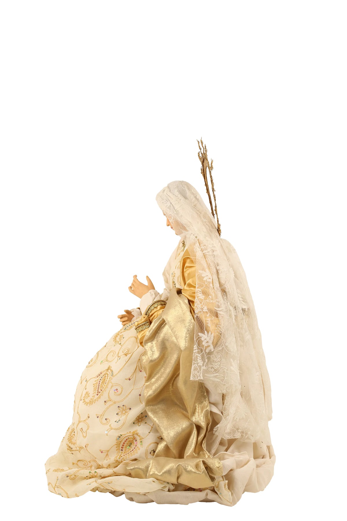 De Matteis, Natività 3 pezzi vestiti beige oro 108 cm con statuette della Sacra Famiglia in tessuti pregiati decorati con ricami dorati e pizzi - DeMatteis.it
