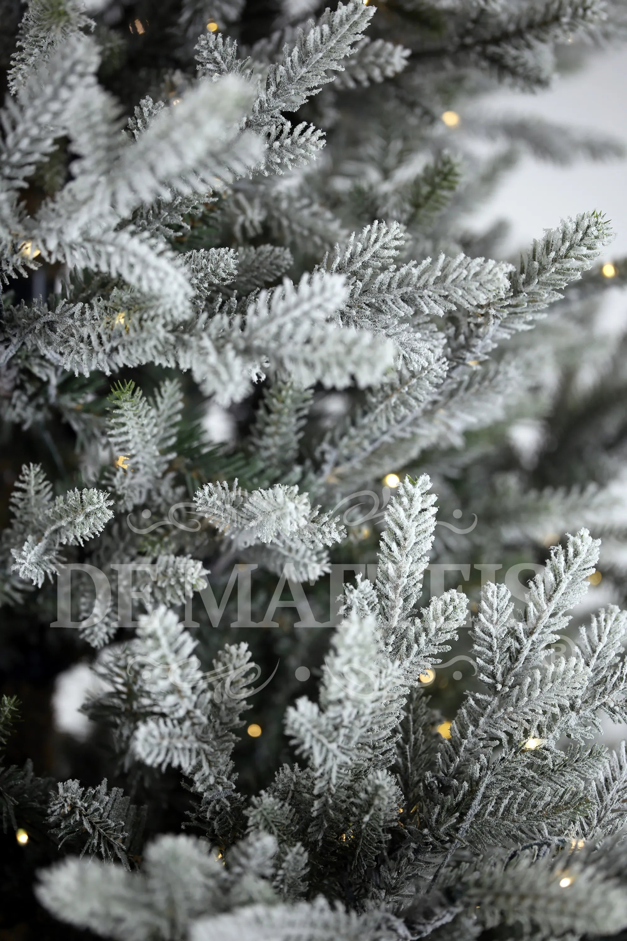 Albero Di Natale Norway Innevato 900 Microled 210 Cm