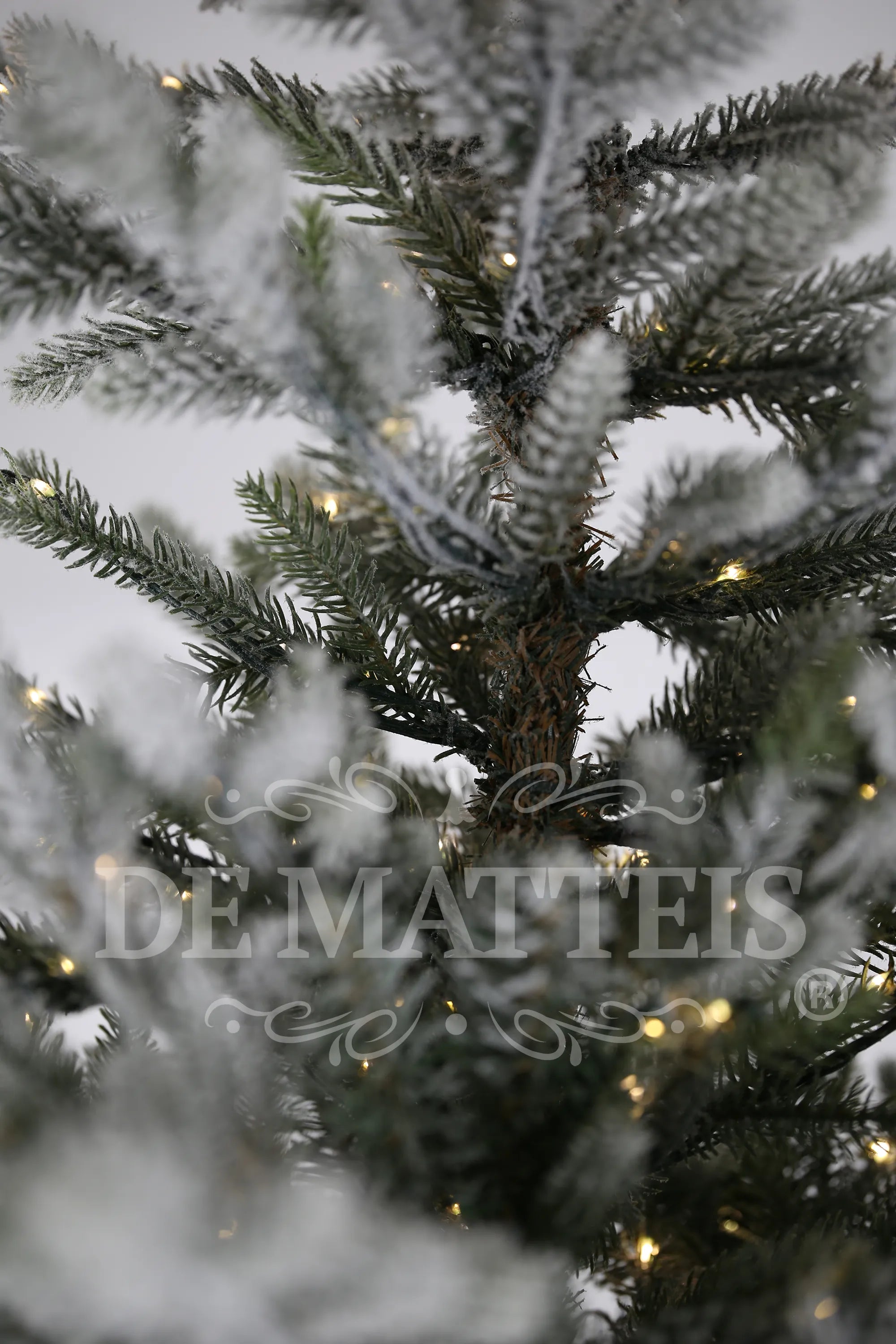 Albero Di Natale Norway Innevato 900 Microled 210 Cm