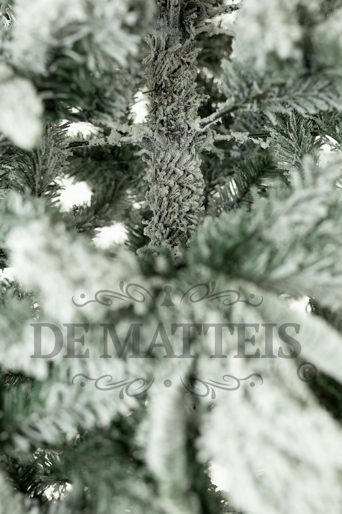 Albero Di Natale Levi Fir Innevato 210 Cm