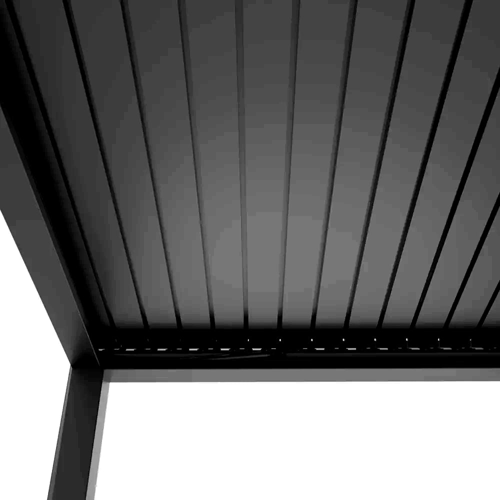 De Matteis, Pergola bioclimatica 3x4 addossata antracite motorizzata con LED vista dal basso con lamelle orientabili e strisce LED integrate nella struttura - DeMatteis.it
