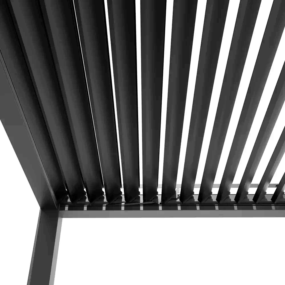 De Matteis, Pergola Bioclimatica 4x4 Addossata Antracite Motorizzata Con Led vista dal basso con lamelle orientabili in alluminio antracite e struttura portante - DeMatteis.it