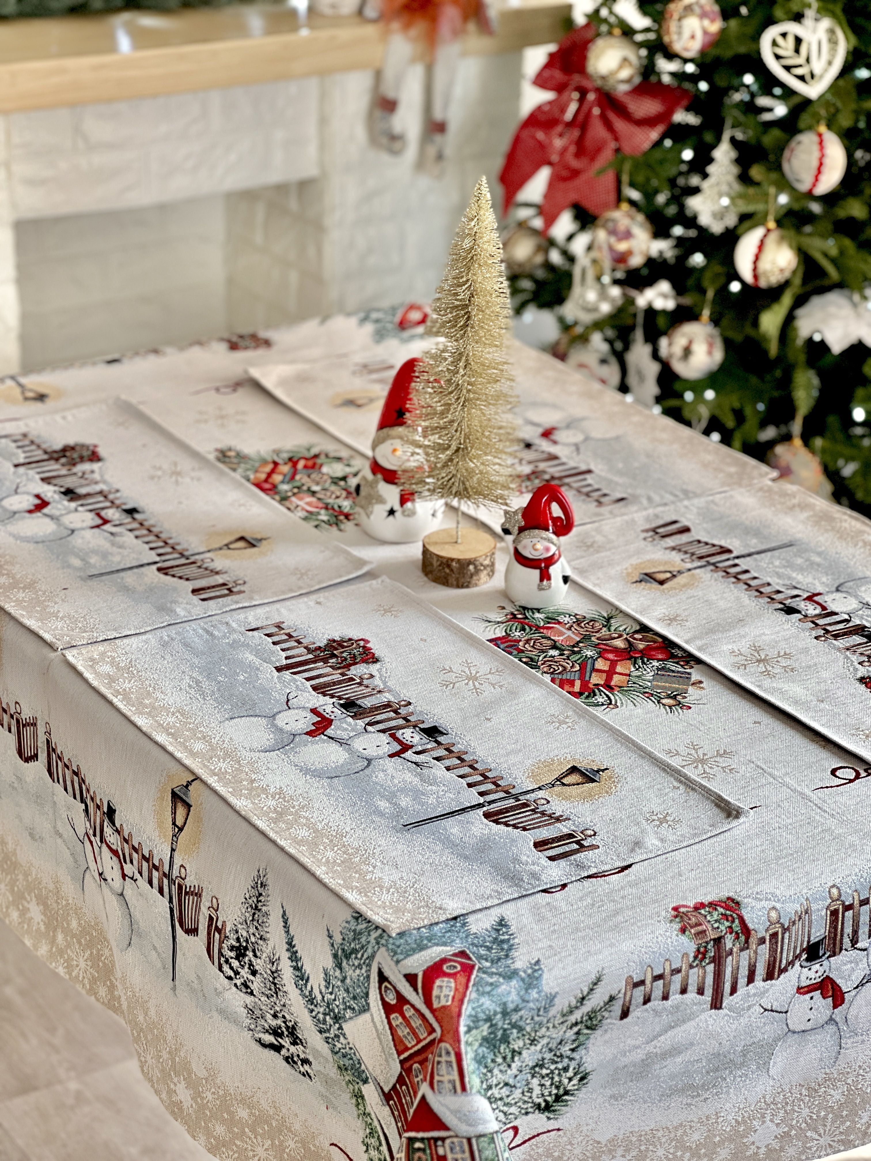 Tovaglietta Casetta Natalizia 33x53 cm per decorazione tavola con motivi natalizi - DeMatteis.it