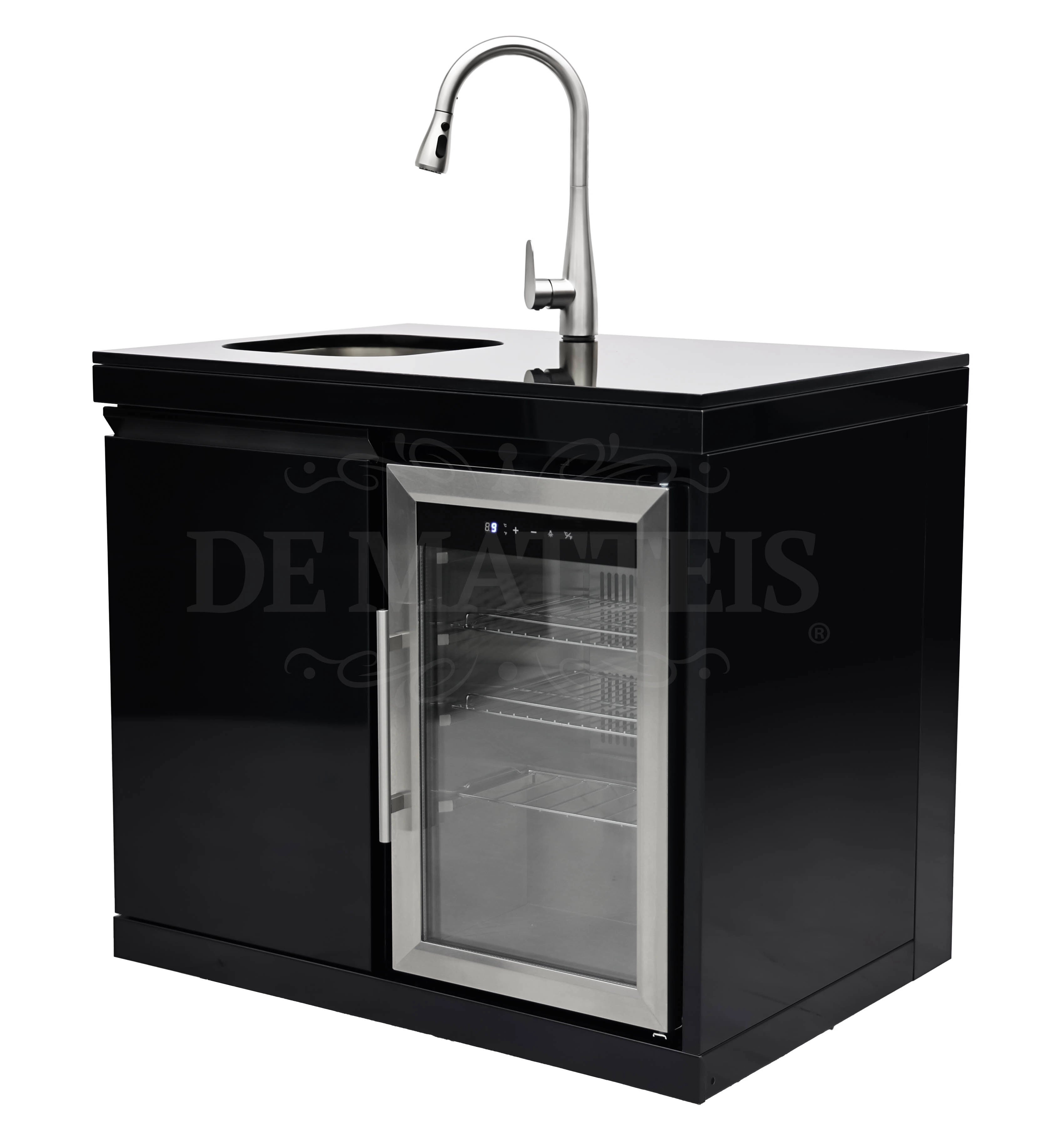 Modulo Frigo E Lavello Per Barbecue Serie Pro di DeMatteis in acciaio inox nero con elegante porta in vetro e top in marmo, perfetto complemento per la tua cucina esterna professionale | Dematteis.it