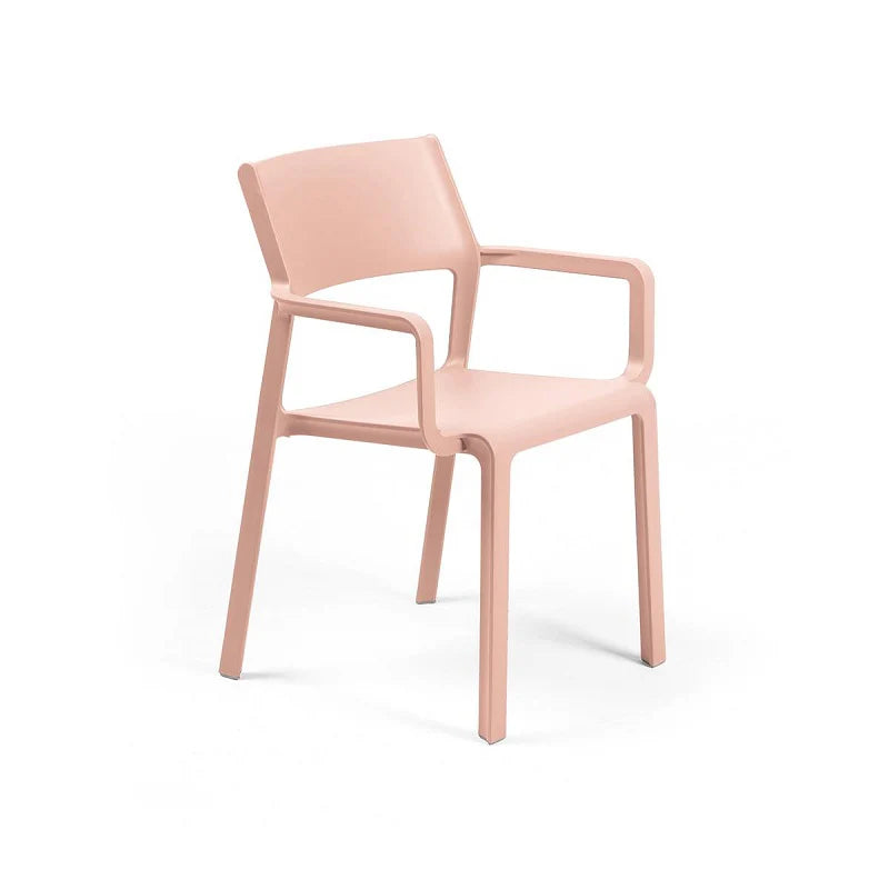 Sedia Nardi Trill armchair in rosa bouquet: seduta outdoor dal colore delicato e femminile, perfetta per creare atmosfere accoglienti in giardini e terrazze. | Dematteis.it