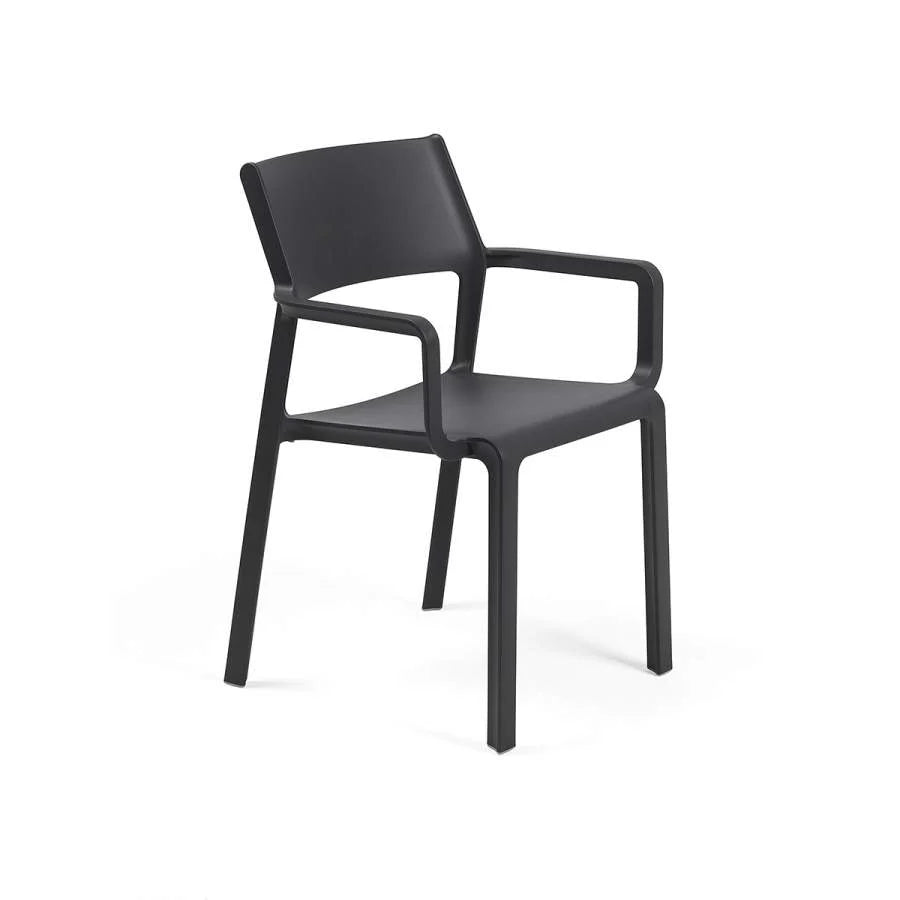 Sedia Nardi Trill armchair in colore antracite: design contemporaneo e raffinato per una seduta outdoor resistente e funzionale, ideale per arredi esterni moderni. | Dematteis.it