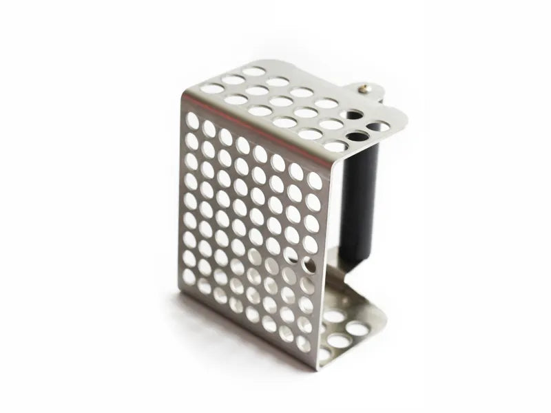 Sprish fori piccoli CBE Elettrodomestici in acciaio inox con superficie forata da 10mm e 13mm, mostrato in posizione verticale con manico ergonomico e design professionale per uso in cucina. | DeMatteis.it