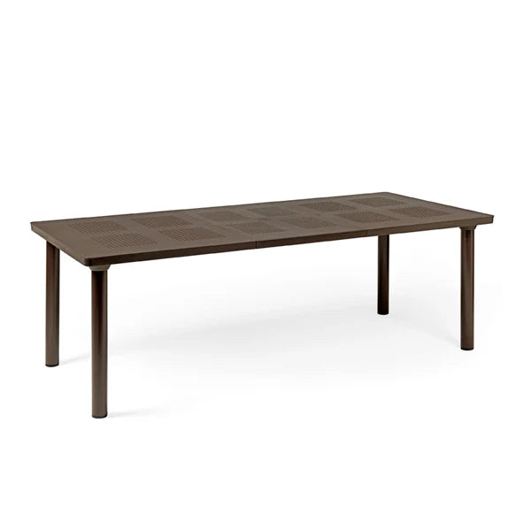 Tavolo Nardi Libeccio caffè allungabile per esterni con piano decorato a motivi geometrici, struttura in alluminio verniciato e sistema di estensione da 160 a 220 cm, ideale per arredare giardini e terrazze. | Dematteis.it