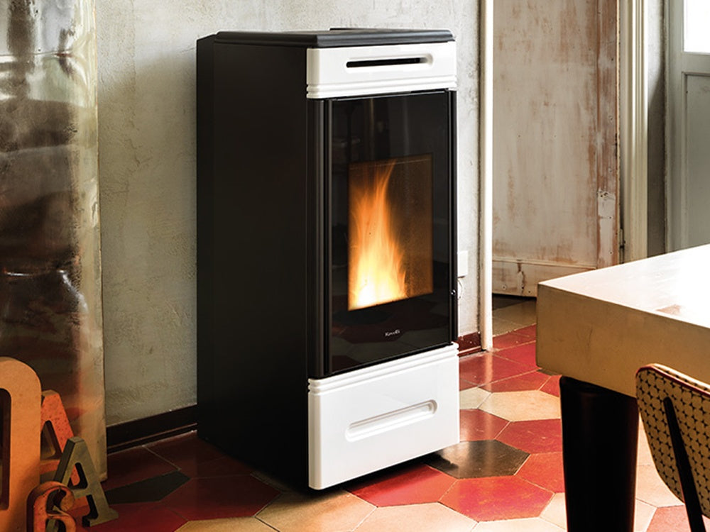 Ravelli Stufa A Pellet HRV 140 Touch per riscaldamento domestico con pannello di controllo touch - DeMatteis.it