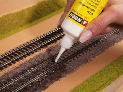 Pietrisco Granito 250 g per modellismo ferroviario e diorami - DeMatteis.it