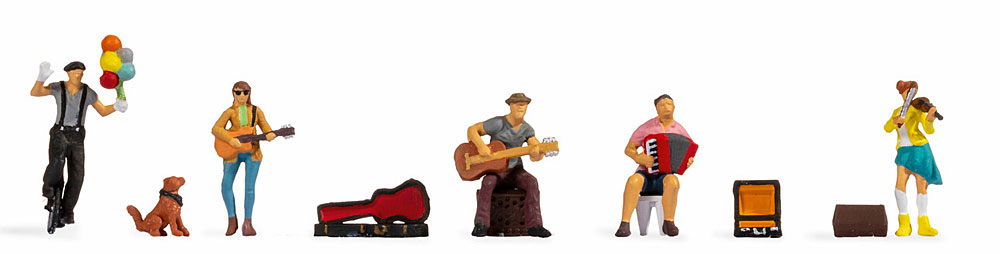 Set Musicisti In Strada con figurine di artisti di strada, strumenti musicali e accessori per scenografie - DeMatteis.it
