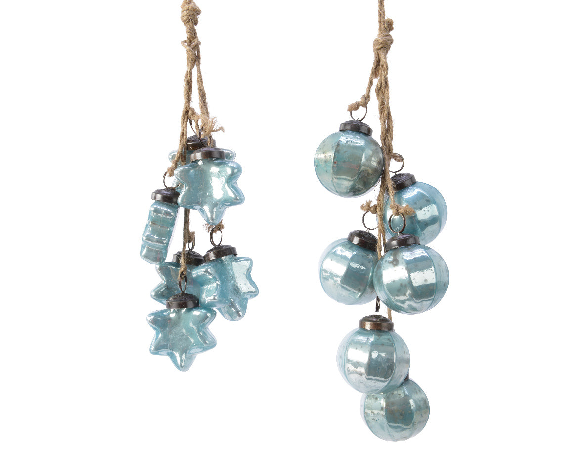 Pendente Sfere O Stelle Arctic Blue decorativo in vetro con corda di iuta, diametri 10 x 46 cm e 6 x 40 cm - DeMatteis.it