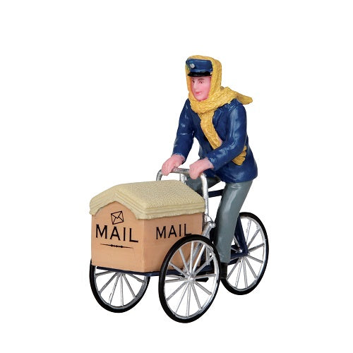 Mail Delivery Cycle Lemax figurina decorativa postino con bicicletta per villaggi natalizi - DeMatteis.it