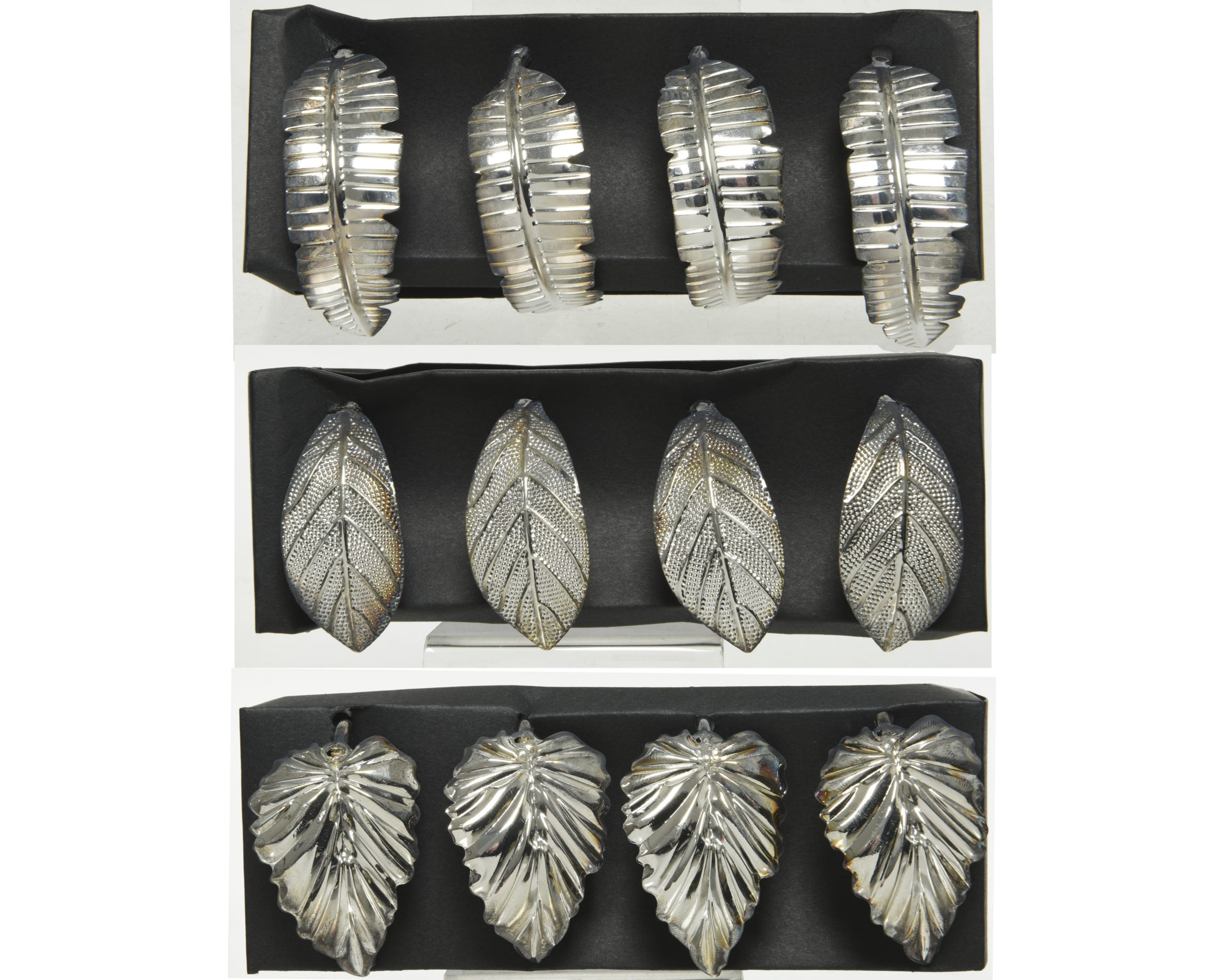 Set 4 Portatovaglioli Finitura Argento D 4,5 Cm