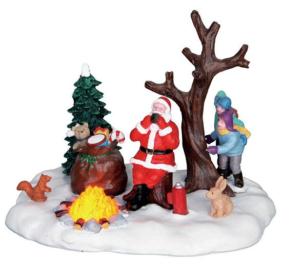 Santa Takes A Break Lemax decorazione natalizia con scena di riposo con albero e falò - DeMatteis.it