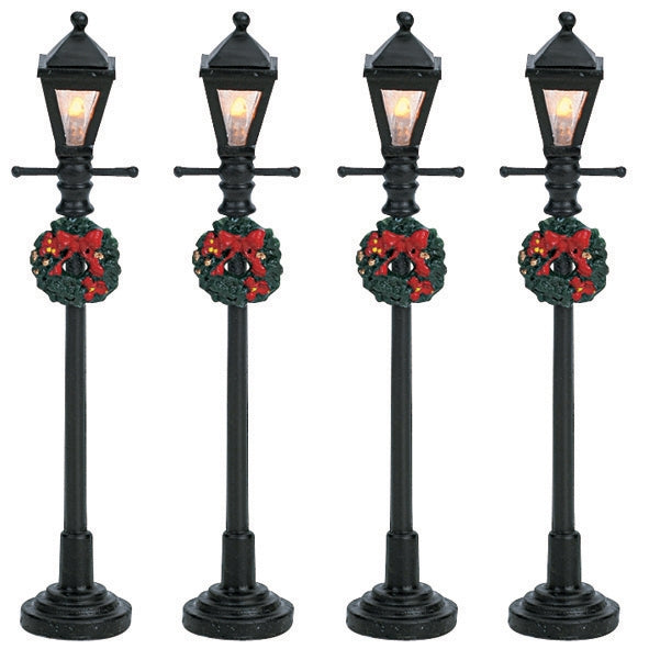 Gas Lantern Street Lamp Set Of4 Lemax lampioni decorativi natalizi per villaggi in miniatura set da 4 pezzi - DeMatteis.it