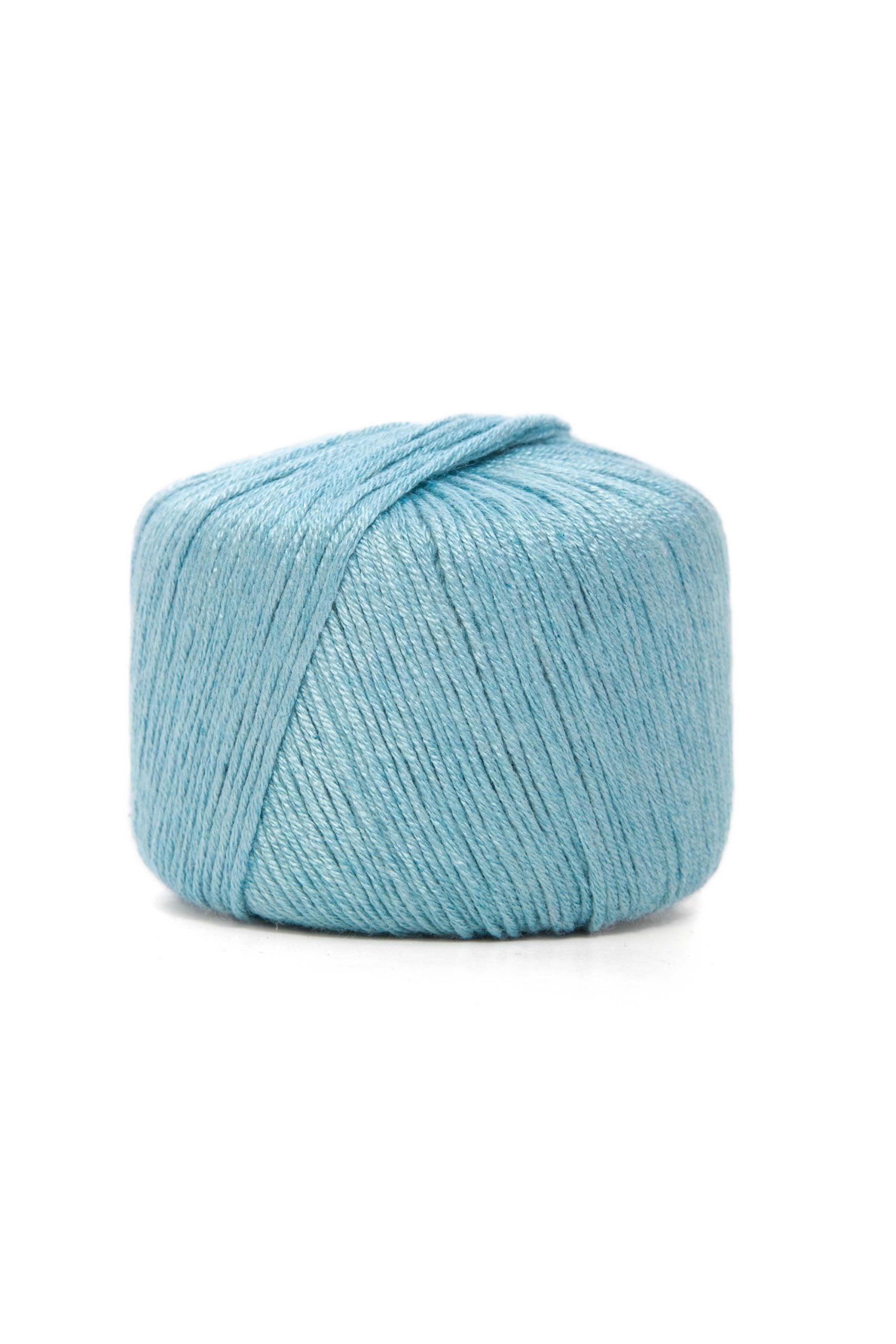 Lana Dmc Angel Colore 120: Pregiata lana con fibra morbida e soffice, disponibile in una vasta gamma di colori vivaci e brillanti. | Dematteis.it