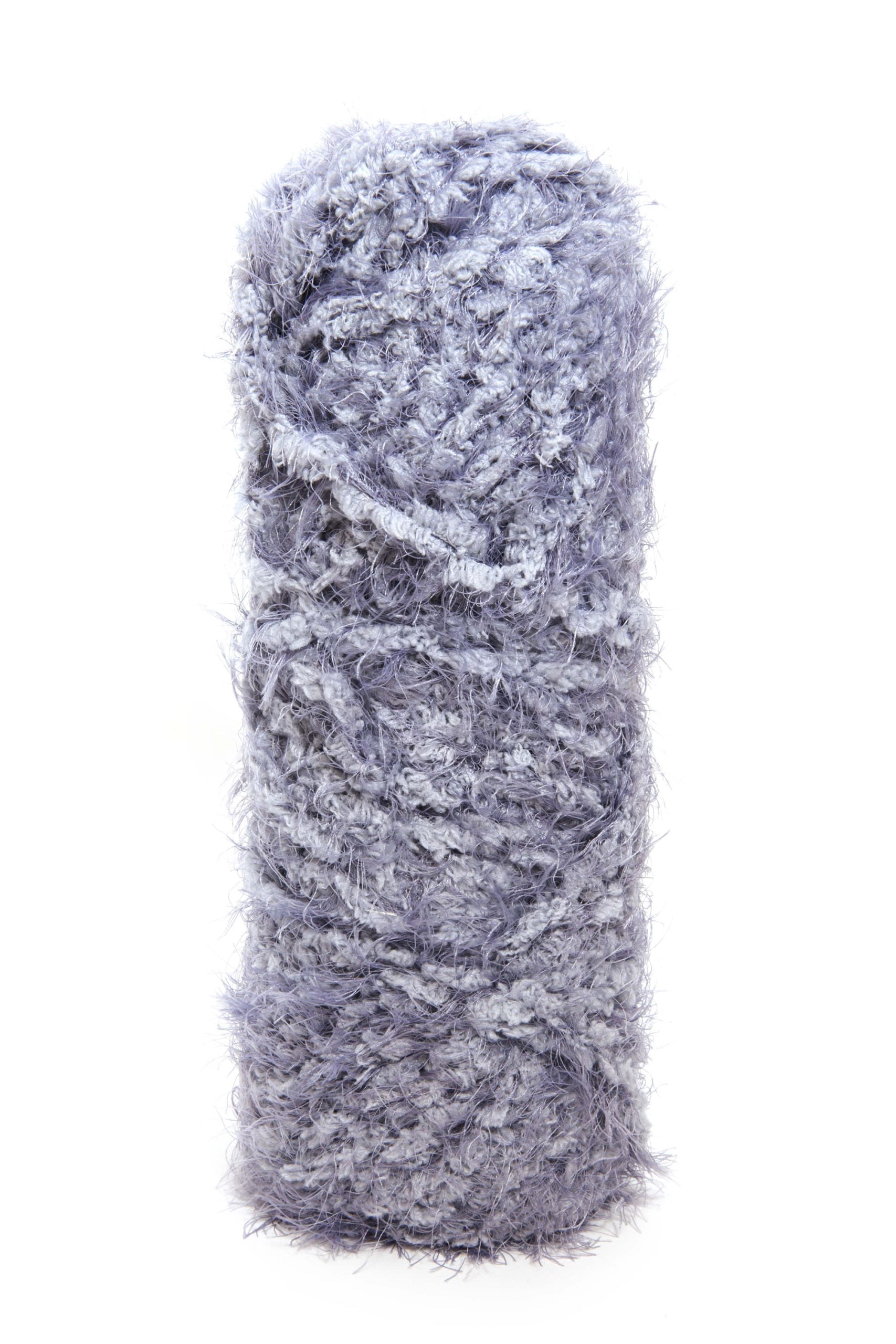 Lana Dmc Mellow Colore 001: Matassa di filato in morbida lana con tonalità sfumate che si presta alla realizzazione di capi e accessori dall'aspetto elegante e raffinato. | Dematteis.it