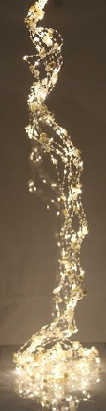 Cascata 180 Microled Con Decori illuminazione decorativa con 180 luci LED, fili da 1,9 m e cavo alimentazione da 5 m - DeMatteis.it