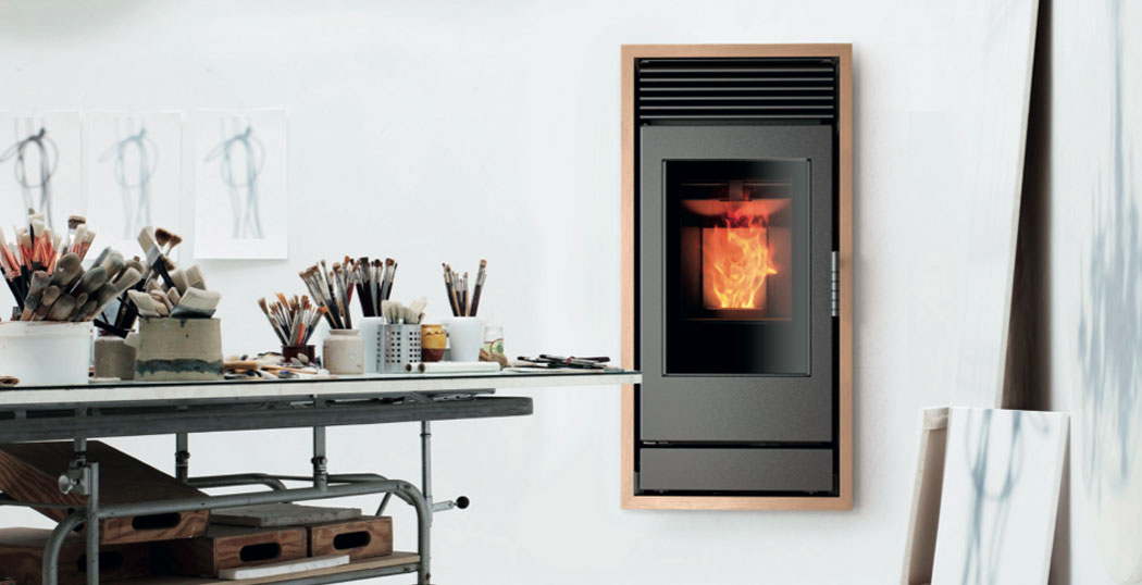 Ravelli Termocamino HRB 120 Hydro per riscaldamento domestico con sistema idronico integrato - DeMatteis.it