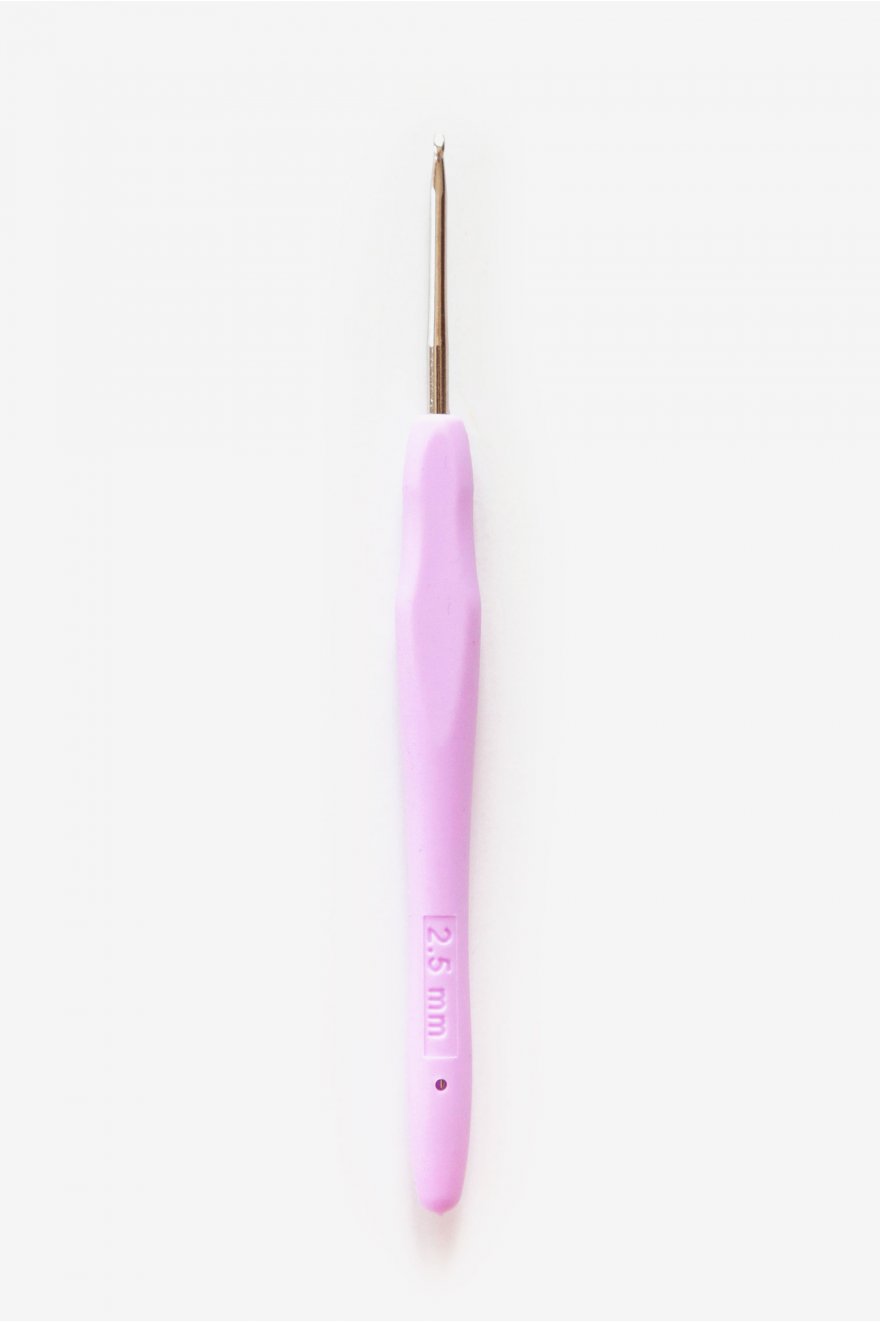 Uncinetto Dmc 25 Mm: Strumento in materiale resistente con manico ergonomico per lavorare a maglia e uncinetto con precisione e comodità. | Dematteis.it