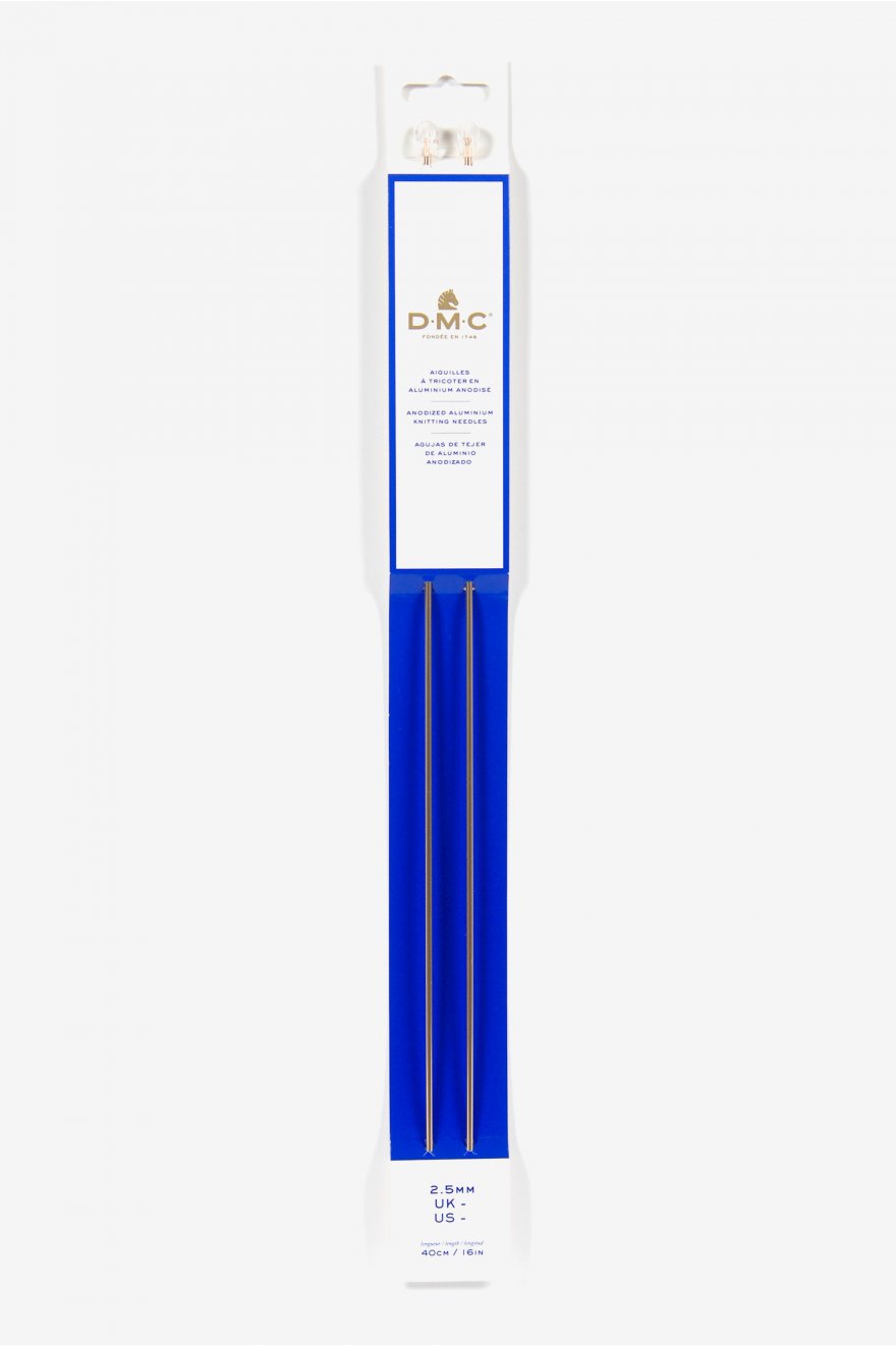 Ferri Dmc 2,5 Mm 40 Cm: Ferri da maglia in acciaio inossidabile di diametro 2,5 millimetri e lunghezza 40 centimetri, perfetti per lavori a maglia e uncinetto. | Dematteis.it