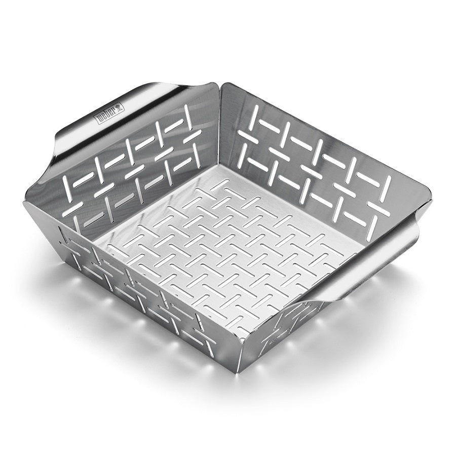 Cestino Weber inox in acciaio inossidabile con struttura forata per una cottura uniforme di verdure e piccoli tagli di carne, compatibile con tutti i barbecue Weber a carbone, gas ed elettrici. | Dematteis.it