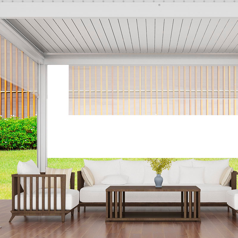 Chiusura pergola bioclimatica bianca 4M PVC trasparente con struttura in alluminio per protezione completa in ogni stagione. | Dematteis.it