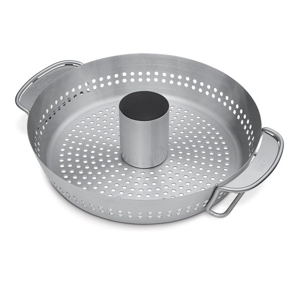 Supporto pollo Weber Gourmet in acciaio inox con contenitore centrale rimovibile per infusione di liquidi, ideale per cuocere pollo croccante e verdure contemporaneamente nei barbecue Weber. | Dematteis.it