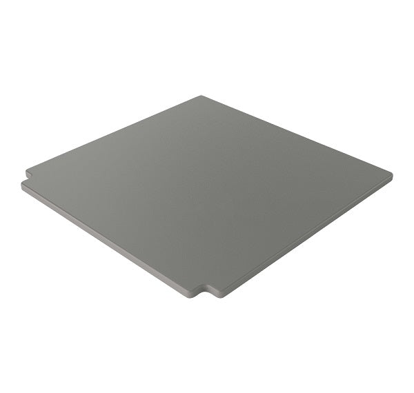 La Weber crafted glazed baking stone in cordierite con superficie smaltata anti-aderente, l'accessorio Weber perfetto per preparare pizze croccanti, pane artigianale e dessert sul tuo barbecue all'aperto. | Dematteis.it