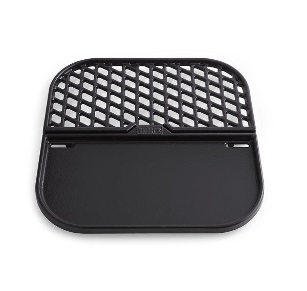 Weber griglia e piastra Gbs in ghisa smaltata, accessorio versatile per barbecue che consente di grigliare e rosolare contemporaneamente diversi cibi massimizzando lo spazio di cottura con design impilabile per uno stoccaggio compatto. | Dematteis.it