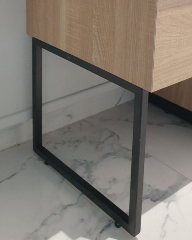 Piedi e gambe per mobili