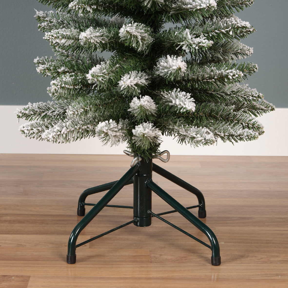 Albero Pencil Pine Innevato 180 Cm