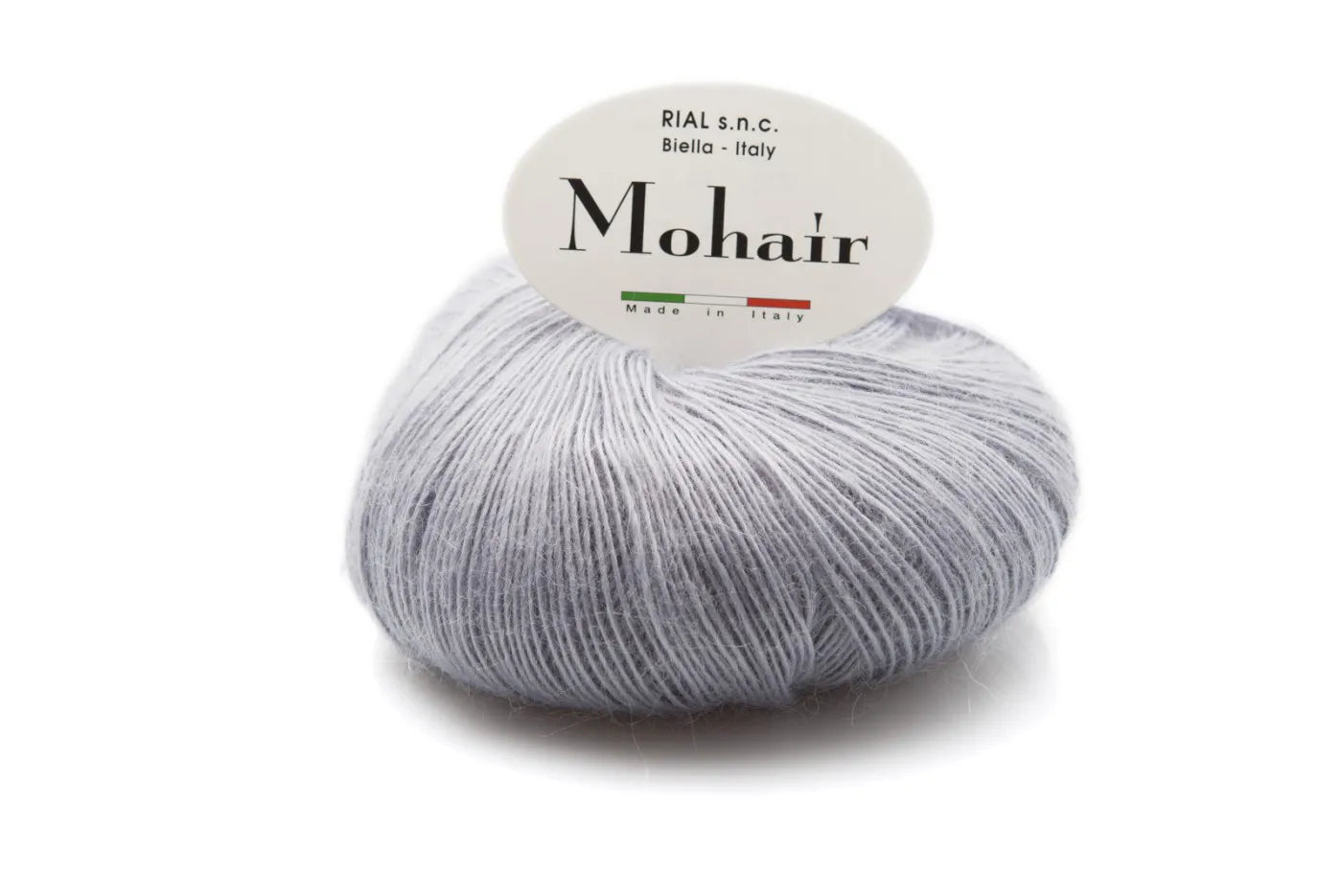 Rial, Filato Mohair 50 g Colore 90 in gomitolo grigio perla con etichetta ovale bianca per lavori a maglia e uncinetto - DeMatteis.it